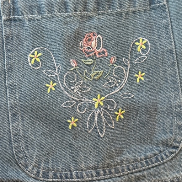 Vintage Floral Embroidered Pockets Denim Shacket - Picture 4 of 10